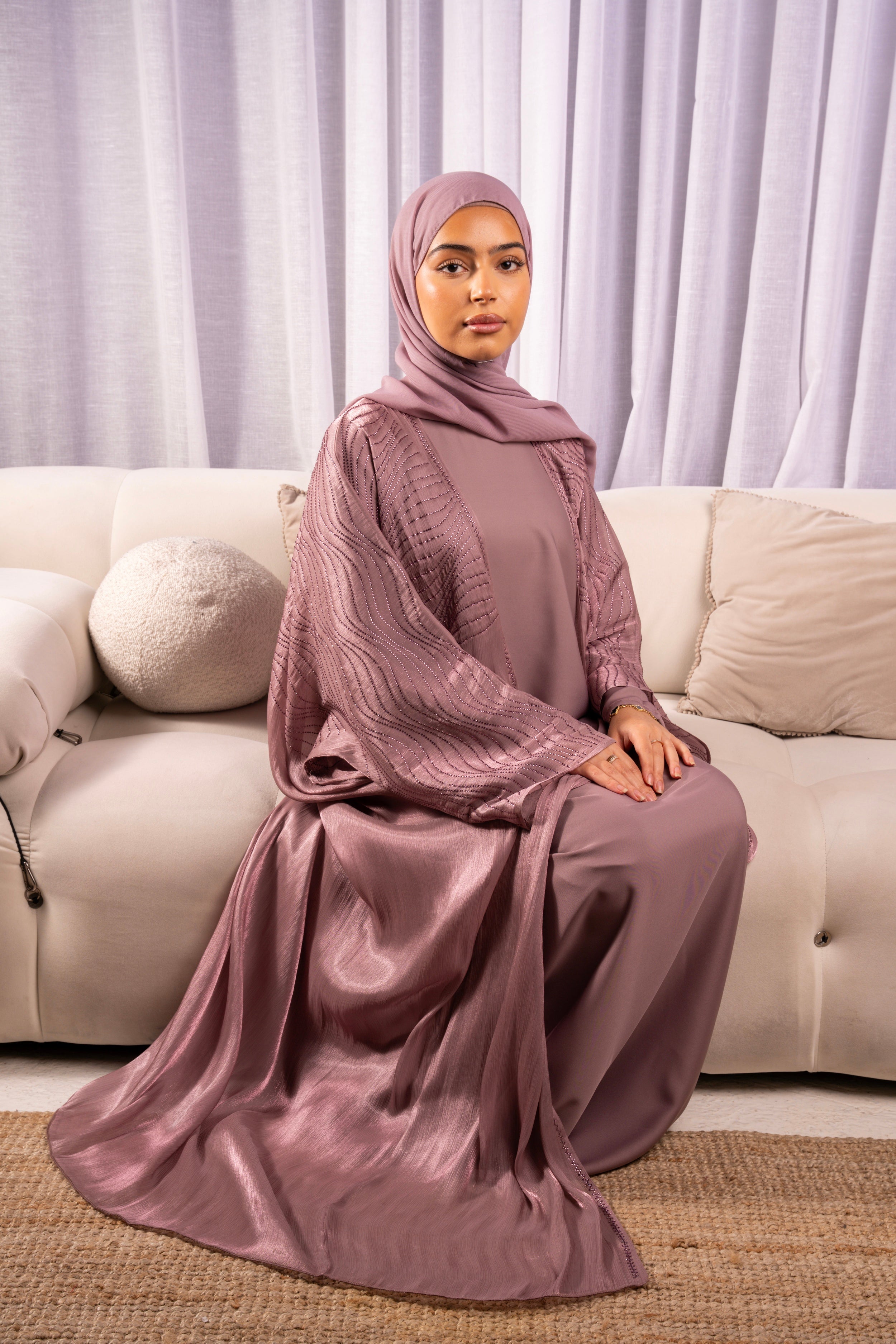 Zeina abaya