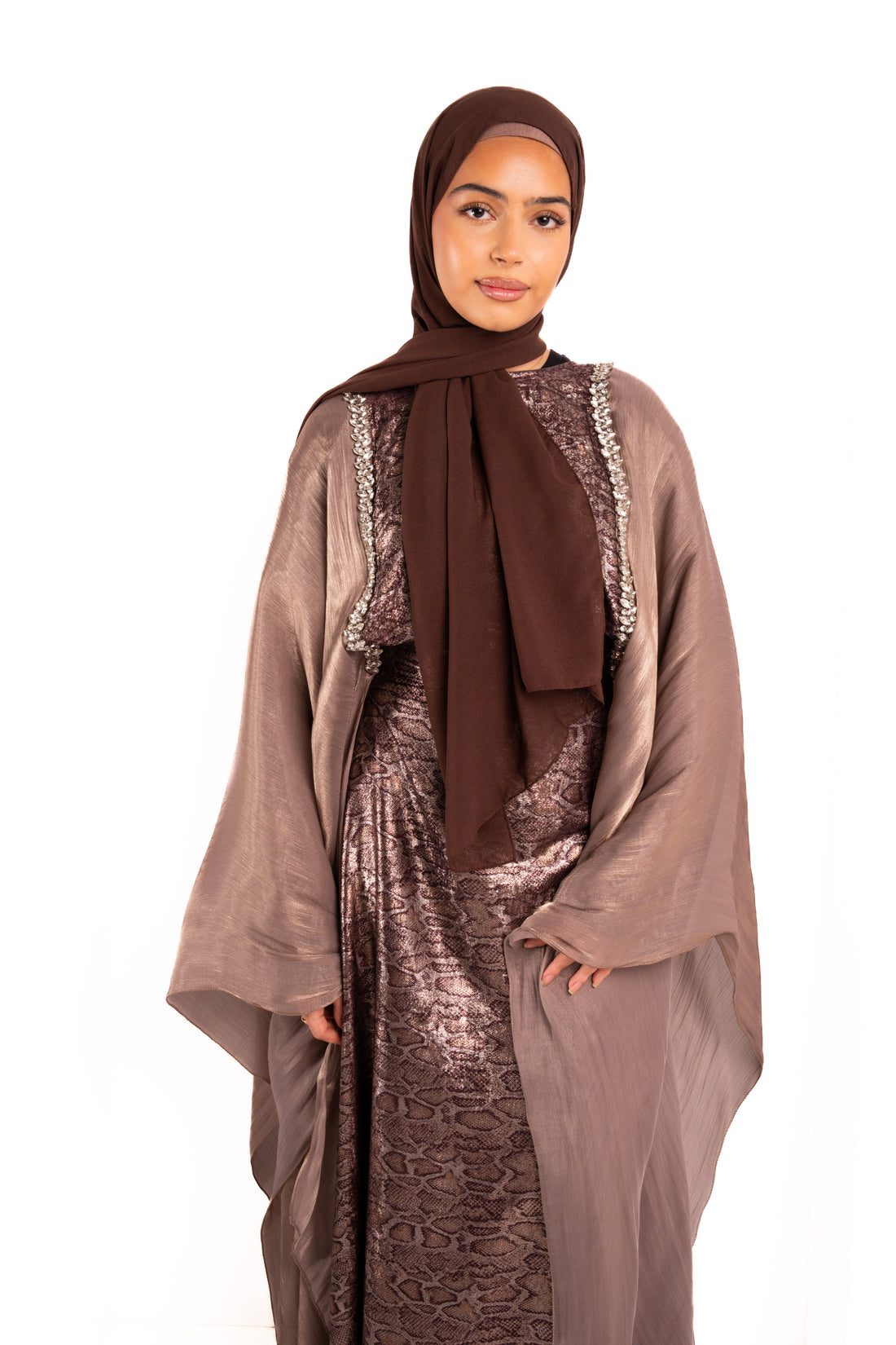 Yousra abaya