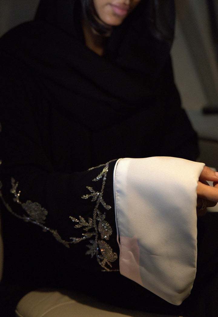 Sarah abaya